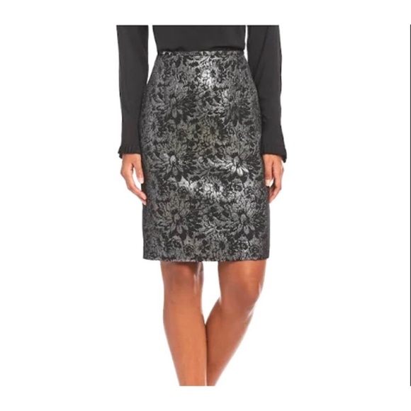 Calvin Klein Black and Silver Metallic Floral Pencil Skirt Size 8P - Picture 2 of 7